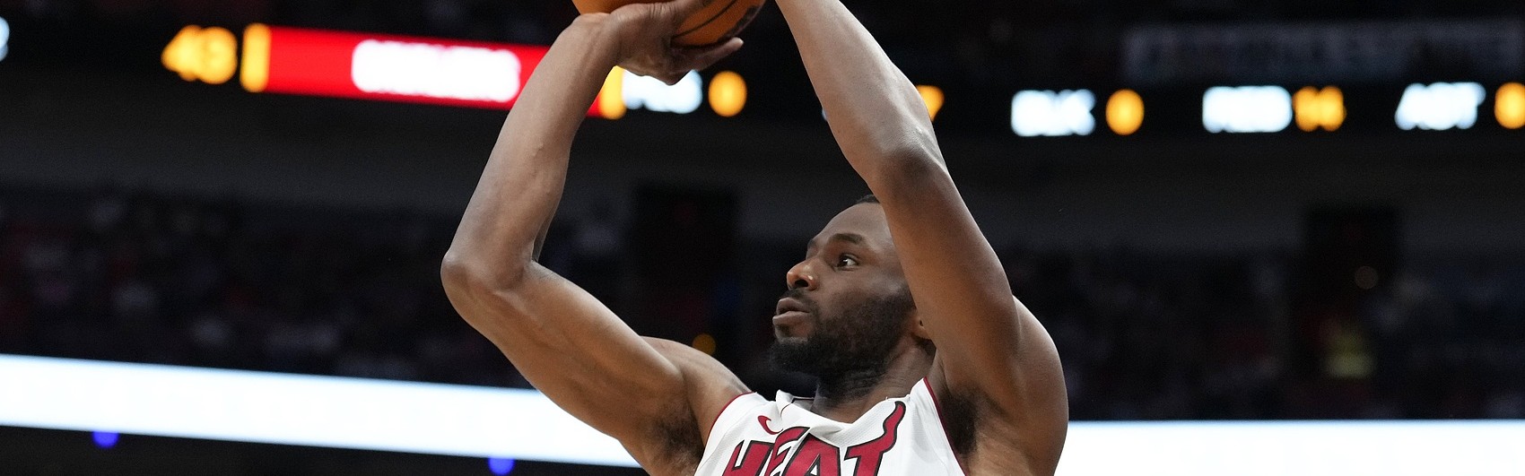 湖记：湖人已经考察过维金斯并询问了热火对维金斯的要价