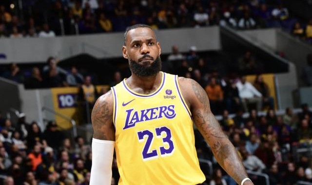 开云体育入口-丁威迪首秀破纪录 詹姆斯即将打破两个封神里程碑