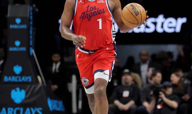 开云体育APP下载-卢：哈登都这个年纪了 但他明明已经打了很久却还想打更多时间